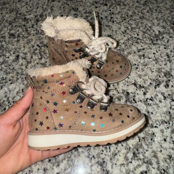 Cat & Jack Toddler Girls Size 5 Zipper Combat Style Boot Rainbow Stars Fur Lined - Picture 1 of 6